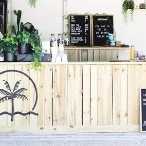 https://jefferson-beach-house.queenslandhotels.net