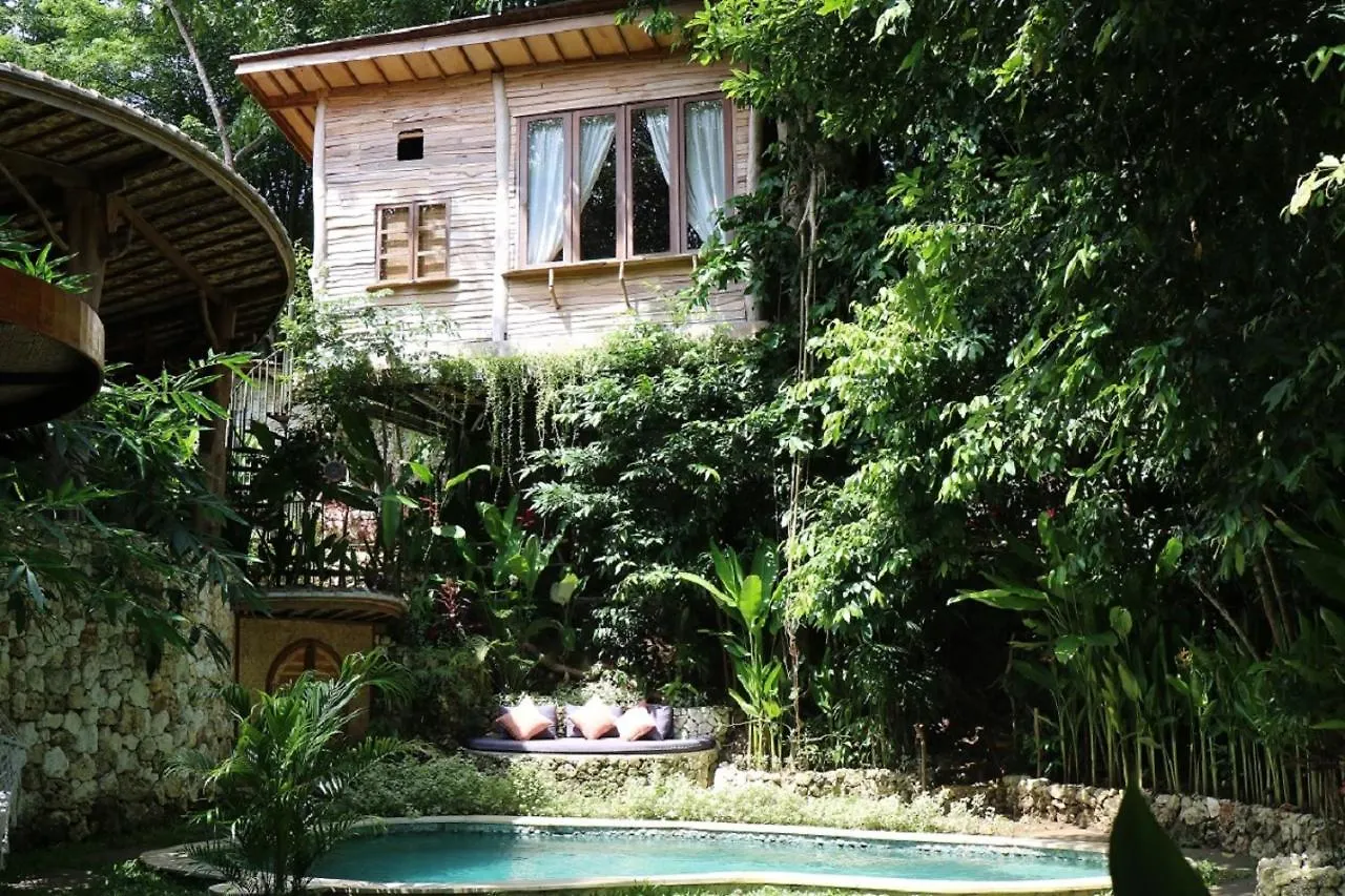 Roots Tree House Villa Uluwatu Hytte